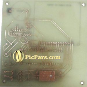 پشت PCB خام ساعت آنالوگ با AVR